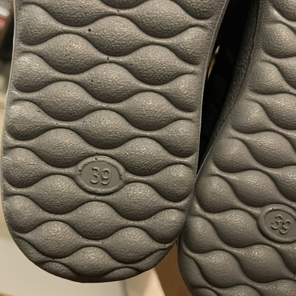 Waterproof Booties - Picture 5 of 5